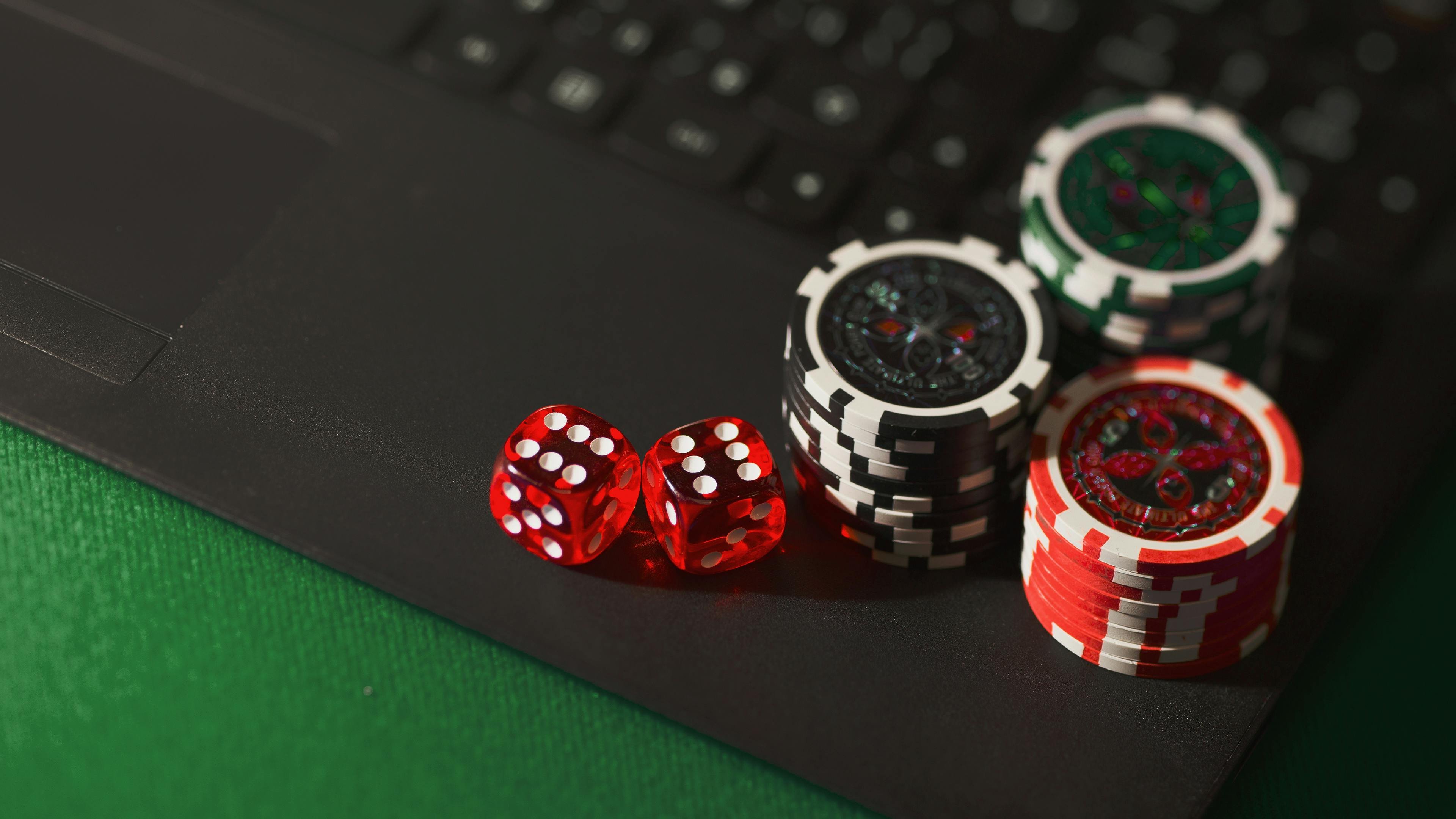 678game ဘင်ဂို ဆုများနှင့် jackpot ကစားသမားများ ပျော်ရွှင်နေသောမြင်ကွင်း